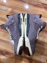 Load image into Gallery viewer, Jordan 4 Retro A Ma Maniére Violet Ore