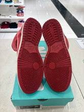 Load image into Gallery viewer, Nike SB Dunk High Red Velvet