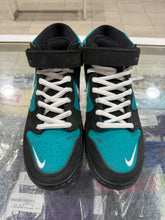 Load image into Gallery viewer, Nike SB Dunk Mid Griffey