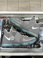 Load image into Gallery viewer, Nike LeBron 14 MAG