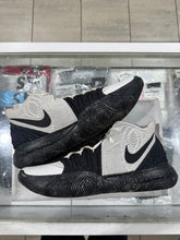 Load image into Gallery viewer, Nike Kyrie 5 Cookies &amp; Cream