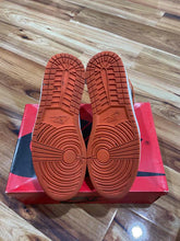 Load image into Gallery viewer, Jordan 1 Retro High OG Starfish (Women&#39;s)