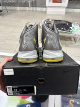 Load image into Gallery viewer, Nike LeBron X Canary