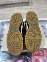 Load image into Gallery viewer, Nike SB Dunk Low Supreme Rammellzee