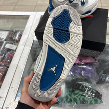 Load image into Gallery viewer, Jordan 4 Retro Military Blue (2024) (GS)