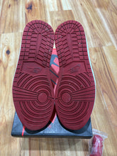 Load image into Gallery viewer, Jordan 1 Retro Black Toe (2016)