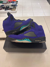 Load image into Gallery viewer, Jordan 5 Retro Alternate Grape