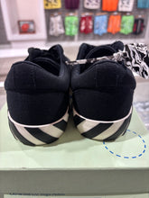Load image into Gallery viewer, OFF-WHITE Vulc Low Black White Arrow