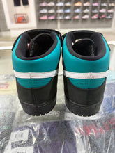 Load image into Gallery viewer, Nike SB Dunk Mid Griffey