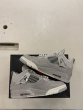 Load image into Gallery viewer, Jordan 4 Retro Frozen Moments (Women's)
