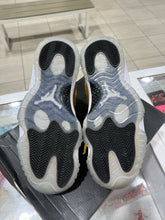 Load image into Gallery viewer, Jordan 11 Retro Low Closing Ceremony