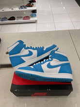 Load image into Gallery viewer, Jordan 1 Retro High OG UNC