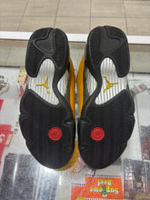 Load image into Gallery viewer, Jordan 14 Retro University Gold