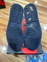 Load image into Gallery viewer, Jordan 1 Retro High Obsidian