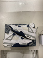 Load image into Gallery viewer, Jordan 4 Retro Midnight Navy