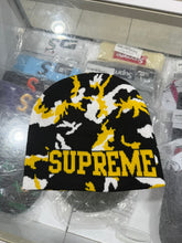 Load image into Gallery viewer, Supreme Beanie Reversible Yellow