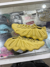 Load image into Gallery viewer, adidas Yeezy 450 Sulfur