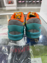 Load image into Gallery viewer, Nike Kobe 8 Protro Venice Beach (2024)