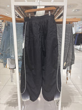 Load image into Gallery viewer, Vale Forever Big Signature Swish Pants Black