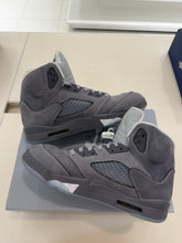 Load image into Gallery viewer, Jordan 5 Retro Wolf Grey (2026)