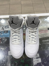 Load image into Gallery viewer, Jordan 5 Retro White Metallic (2026)