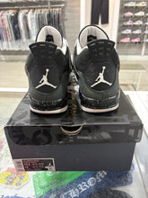 Load image into Gallery viewer, Jordan 4 Retro Fear (2024)