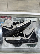 Load image into Gallery viewer, Nike Kyrie 5 Cookies &amp; Cream