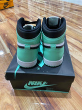 Load image into Gallery viewer, Jordan 1 Retro High OG Green Glow