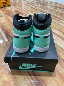 Jordan 1 Retro High OG Green Glow