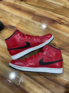 Jordan 1 Mid Gym Red Black Patent