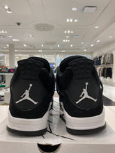 Load image into Gallery viewer, Jordan 4 Retro White Thunder