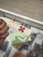 Load image into Gallery viewer, OFF-WHITE Mercer Cut-Out Square Frame Sunglasses White/Red (OERI026S22PLA0010107)
