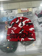 Load image into Gallery viewer, Supreme Beanie Reversible Red
