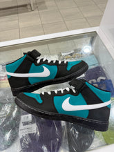 Load image into Gallery viewer, Nike SB Dunk Mid Griffey