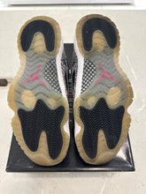 Load image into Gallery viewer, Jordan 11 Retro Low IE Black Cement