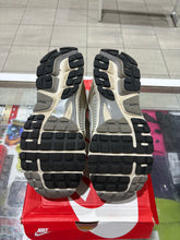 Load image into Gallery viewer, Nike Zoom Vomero 5 Platinum Tint Metallic Gold