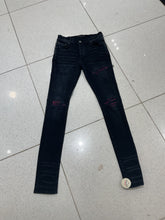 Load image into Gallery viewer, Amiri Black/Pink