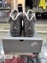 Load image into Gallery viewer, Jordan 5 Retro Wolf Grey (2026)