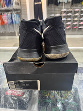 Load image into Gallery viewer, Nike Kyrie 3 BHM (2017)