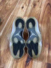 Load image into Gallery viewer, Jordan 11 Retro Low Closing Ceremony