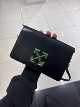 Load image into Gallery viewer, Off-White Jitney Twist 0.5 bag