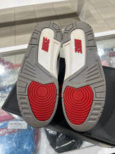 Load image into Gallery viewer, Jordan 3 Retro Fire Red (2022)