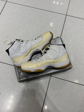 Load image into Gallery viewer, Jordan 11 Retro Columbia (2001)