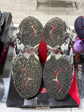 Load image into Gallery viewer, Nike LeBron 11 Graffiti