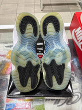 Load image into Gallery viewer, Jordan 11 Retro Legend Blue (2024) (GS)