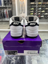 Load image into Gallery viewer, Nike SB Dunk Low White Black