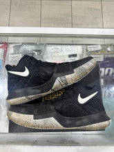 Load image into Gallery viewer, Nike Kyrie 3 BHM (2017)