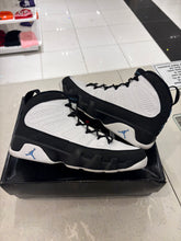 Load image into Gallery viewer, Jordan 9 Retro University Blue