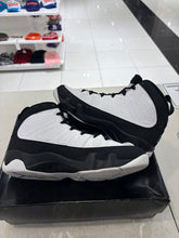 Load image into Gallery viewer, Jordan 9 Retro University Blue