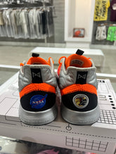 Load image into Gallery viewer, Nike PG 3 NASA